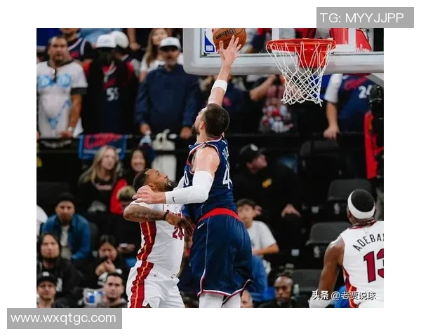 快船主场119-120惜败热火，小卡绝杀三分失手，哈登7失误埋祸根