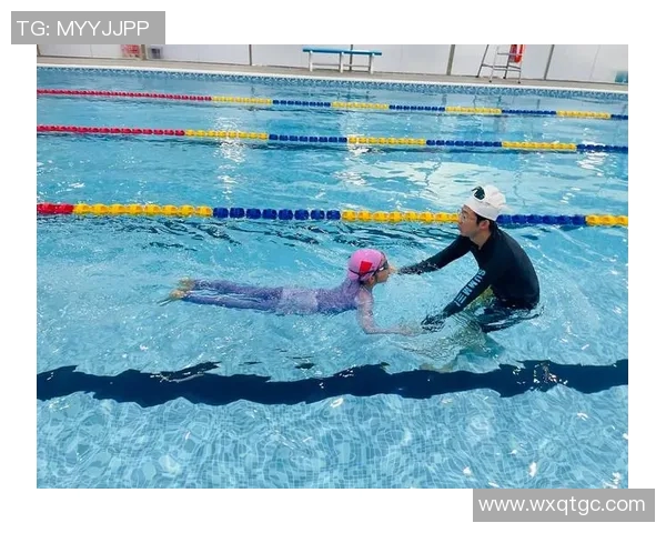 蛙泳训练技巧与注意事项全面解析 提升游泳效果的关键方法